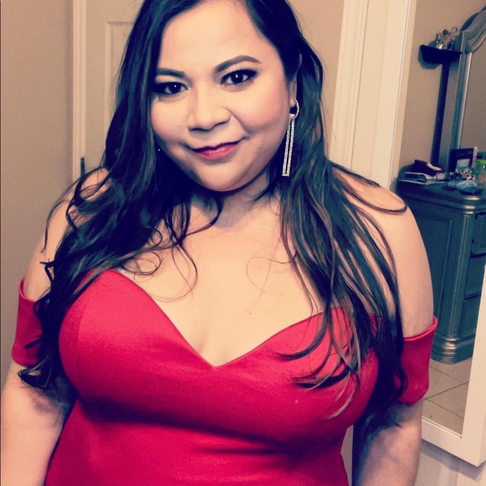 Meet your Posher, Cassandra